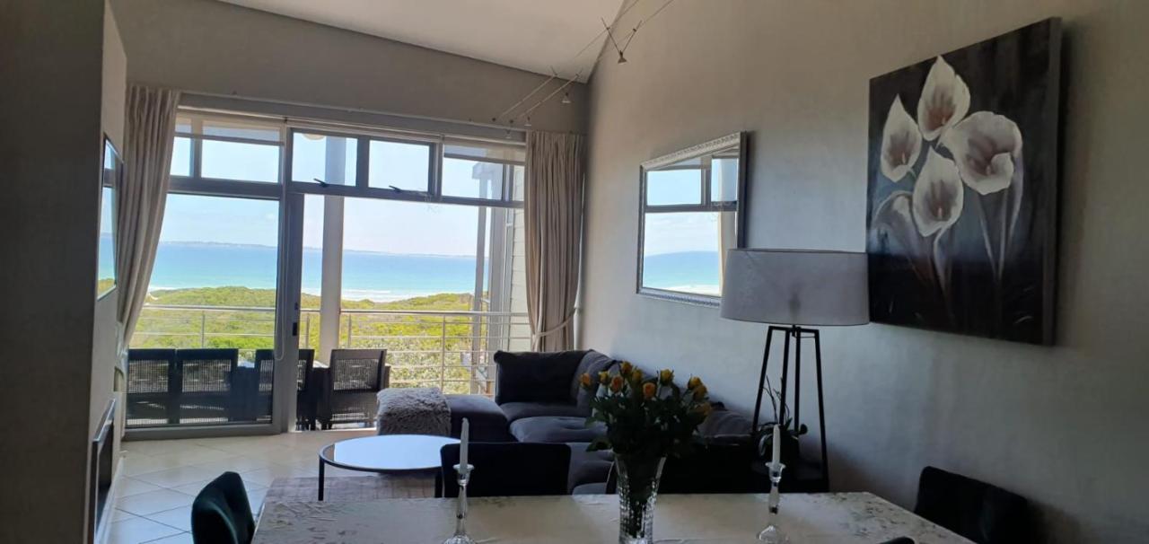 Beachfront 3-bedroom With Robben Island Views Apartment Cape Town